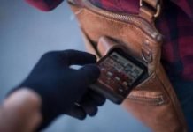 Из мобильных кошельков жителя Айни сняли более 10000 сомони