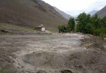 Грязекаменная масса заблокировала межпоселковые дороги в Горной Мастче