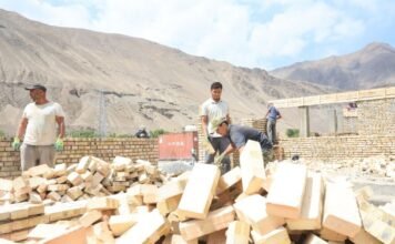 В селе Искодар строят новые дома для пострадавших от селя