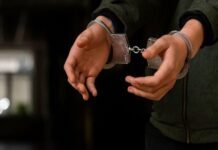 Житель Зафарабадского района подозревается в уклонении от военной службы